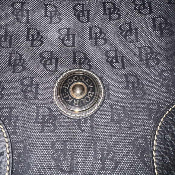🌸 new dooney bourke bag - Picture 4 of 16